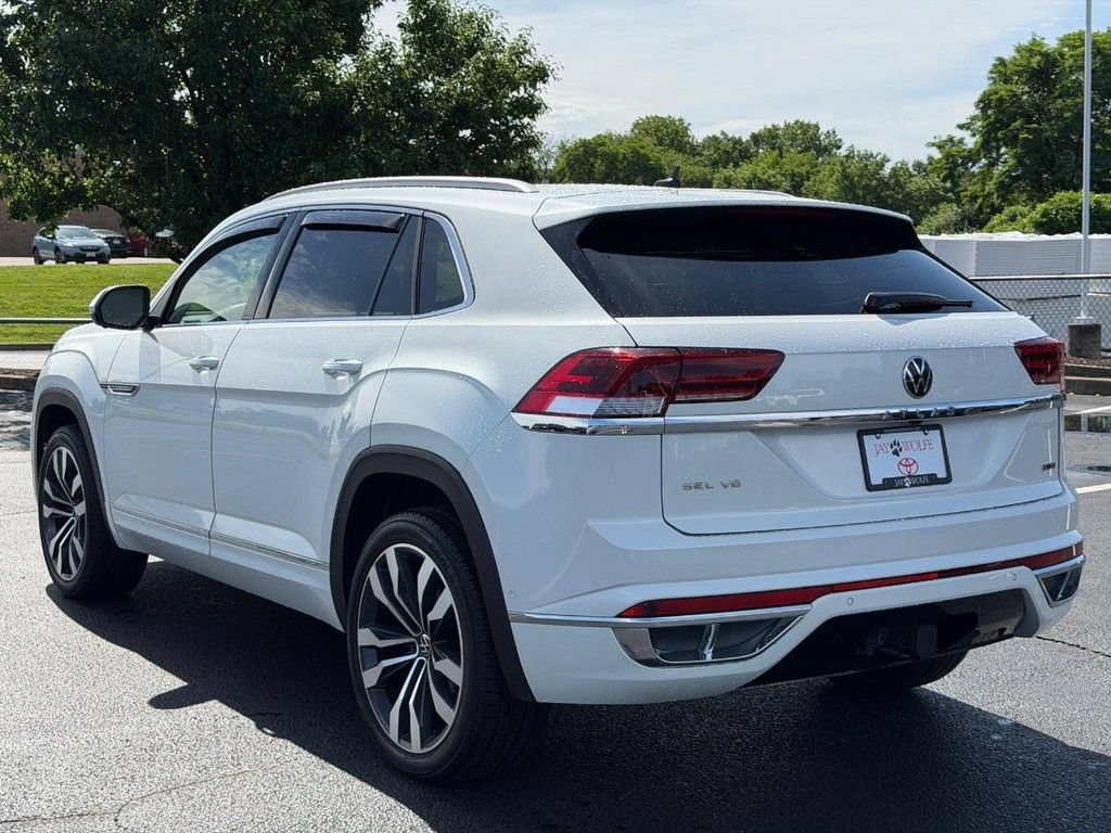 Used 2022 Volkswagen Atlas Cross Sport SEL Premium R-Line AWD/4WD image 6