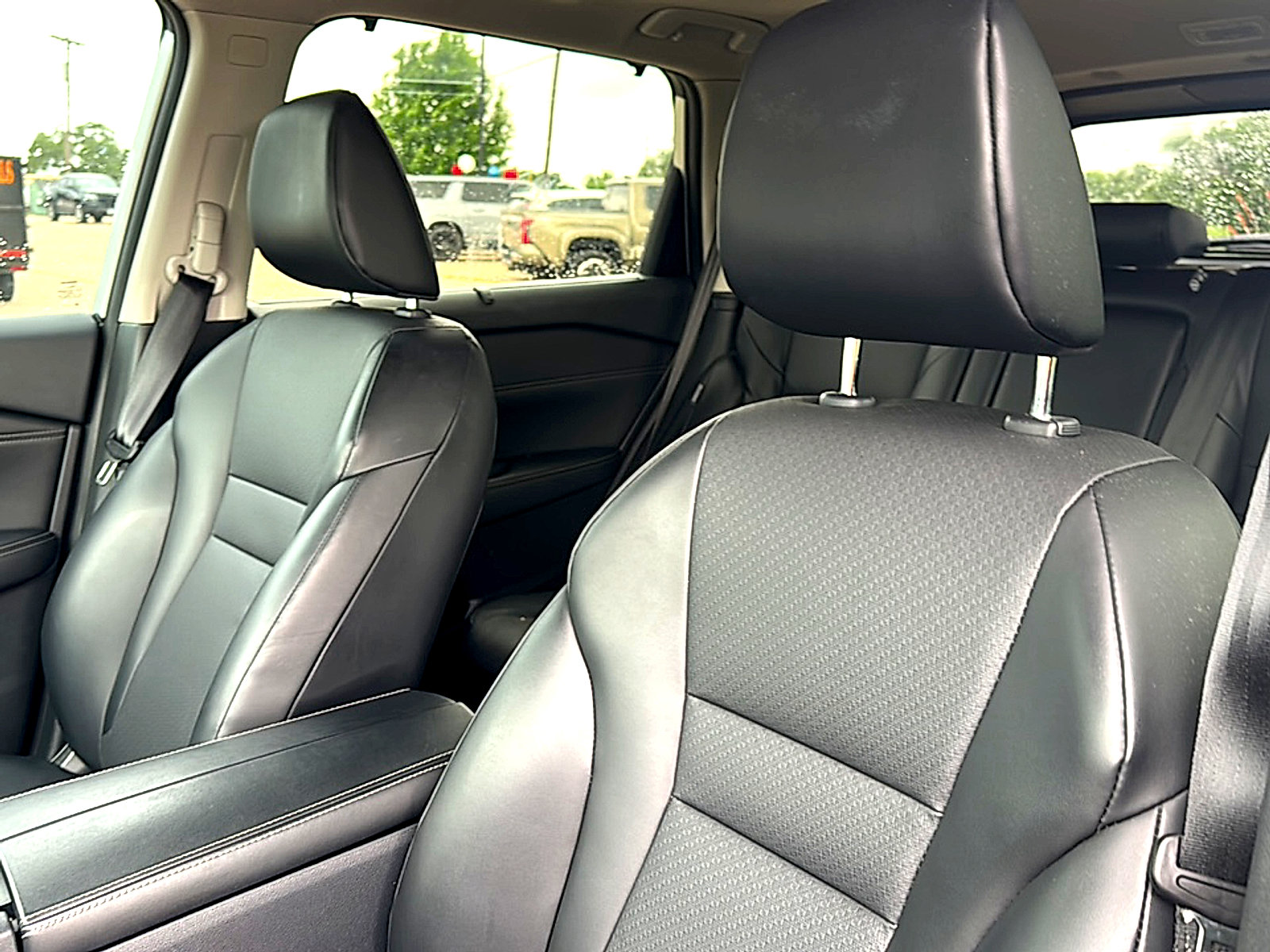 Used 2024 Nissan Rogue SV w/ SV Premium Package FWD image 6