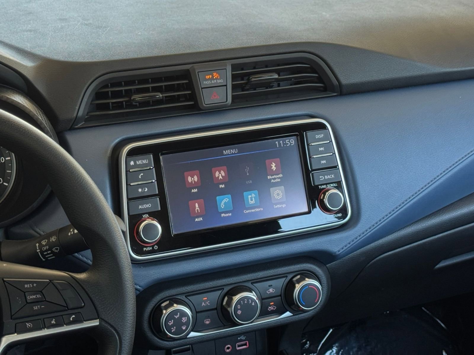 Used 2025 Nissan Versa SV image 17