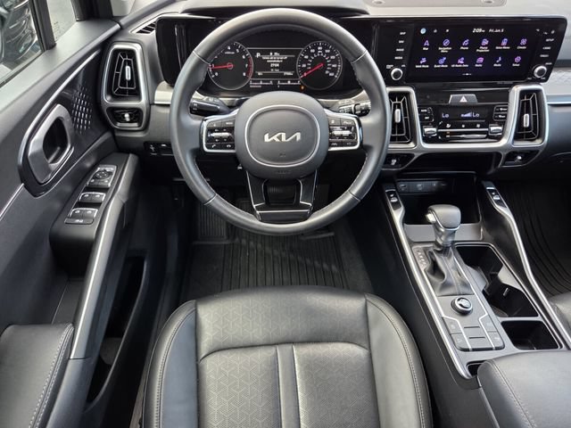 Used 2023 Kia Sorento S FWD image 16
