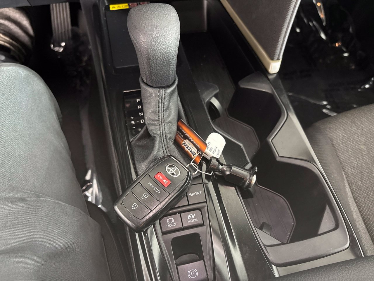 Used 2026 Toyota Camry LE FWD image 19