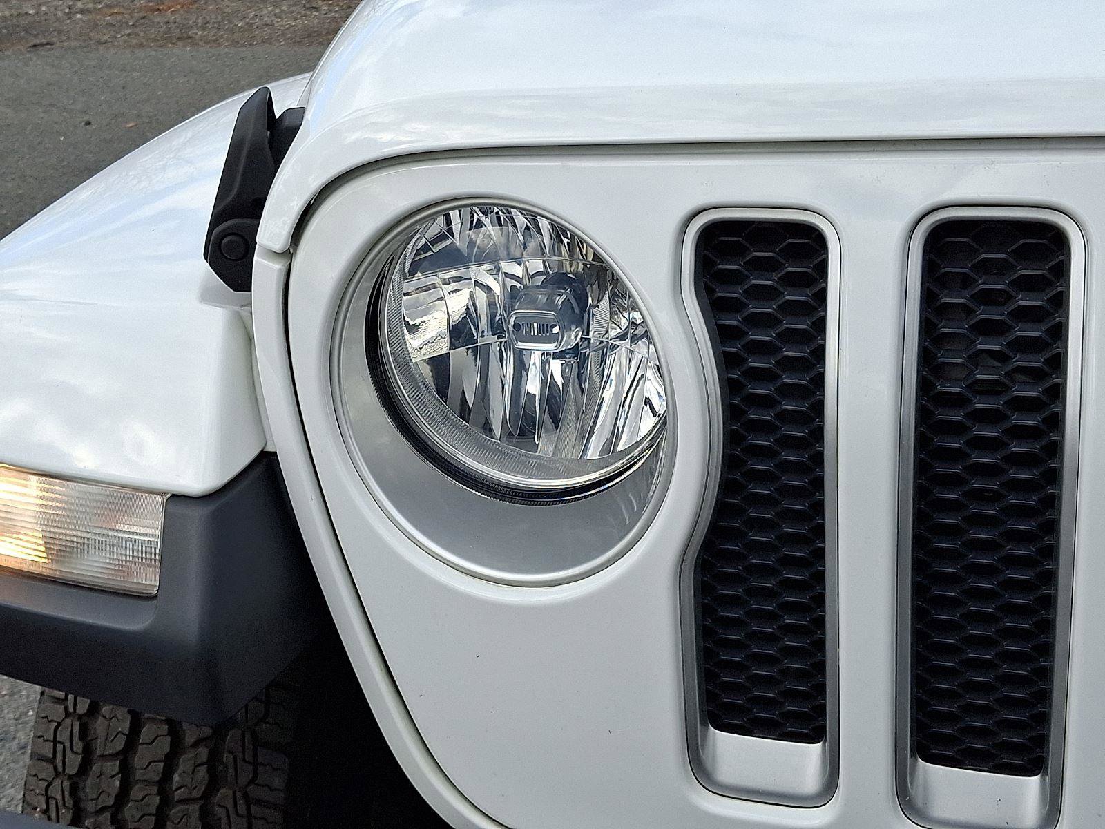 Certified 2018 Jeep Wrangler Unlimited Sahara image 9