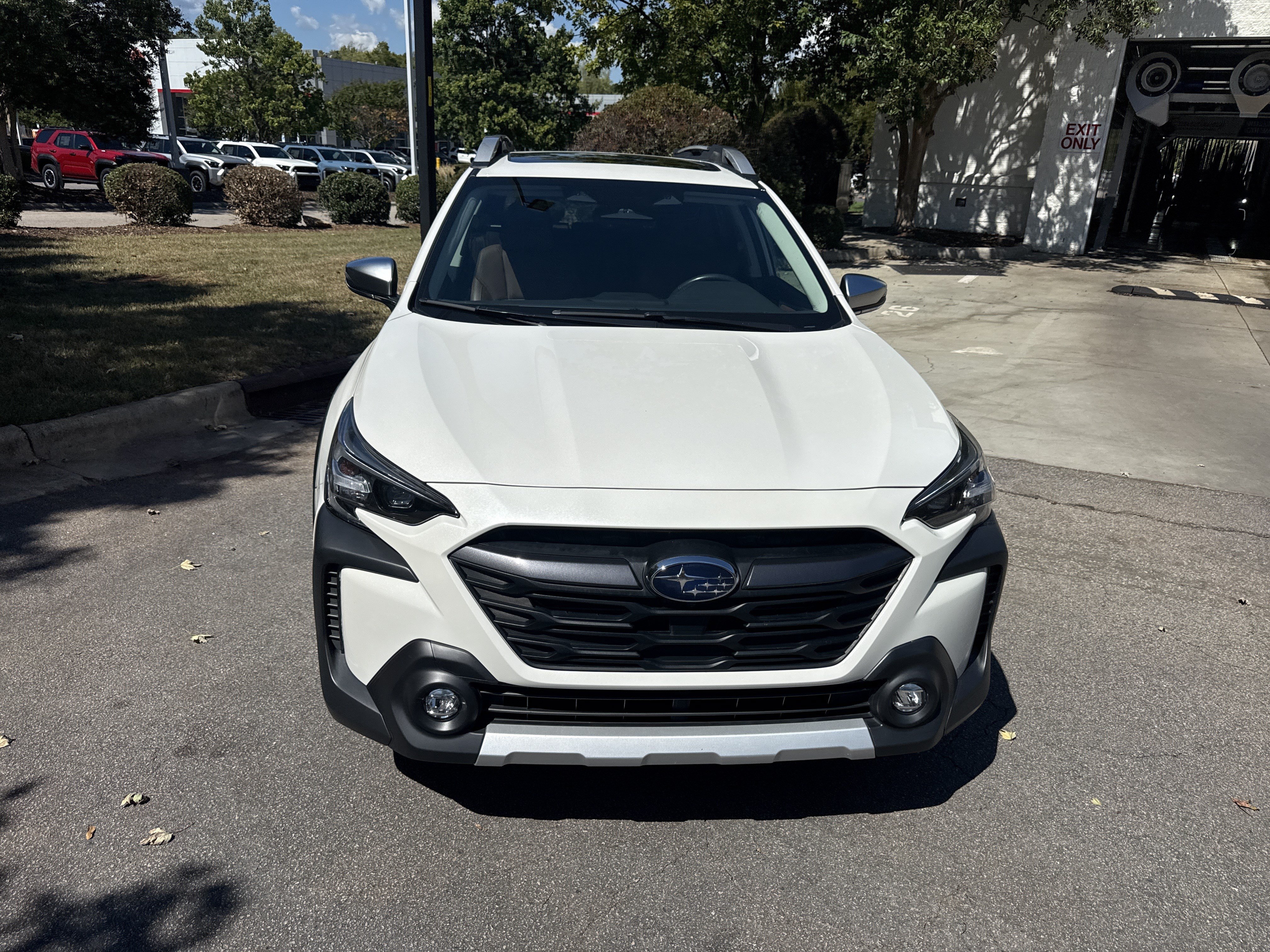 Used 2023 Subaru Outback Touring XT AWD/4WD image 3