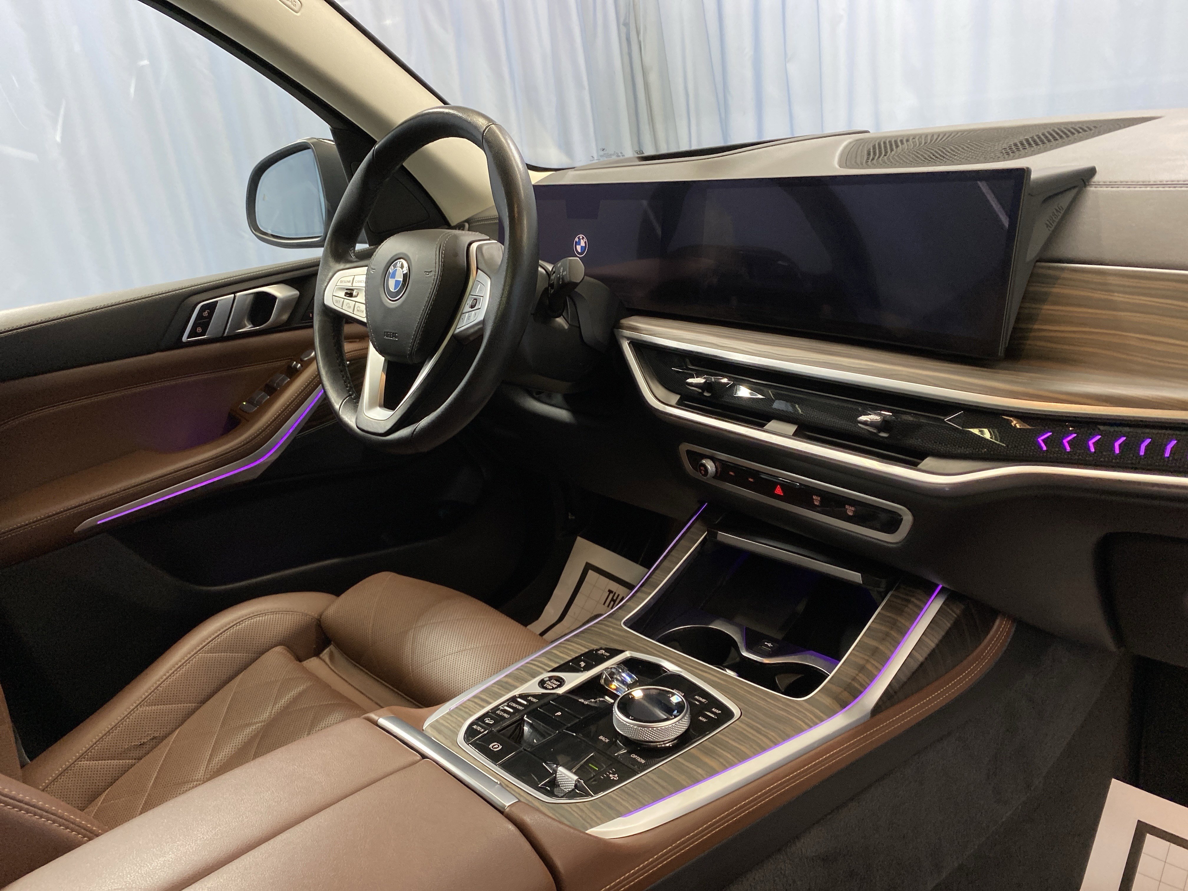 Used 2023 BMW X7 xDrive40i w/ Parking Assistance Package image 53