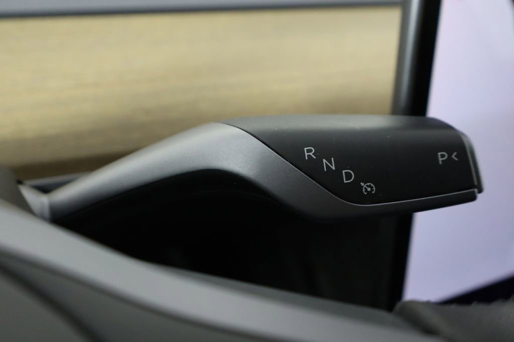 Used 2023 Tesla Model Y Long Range AWD/4WD image 26