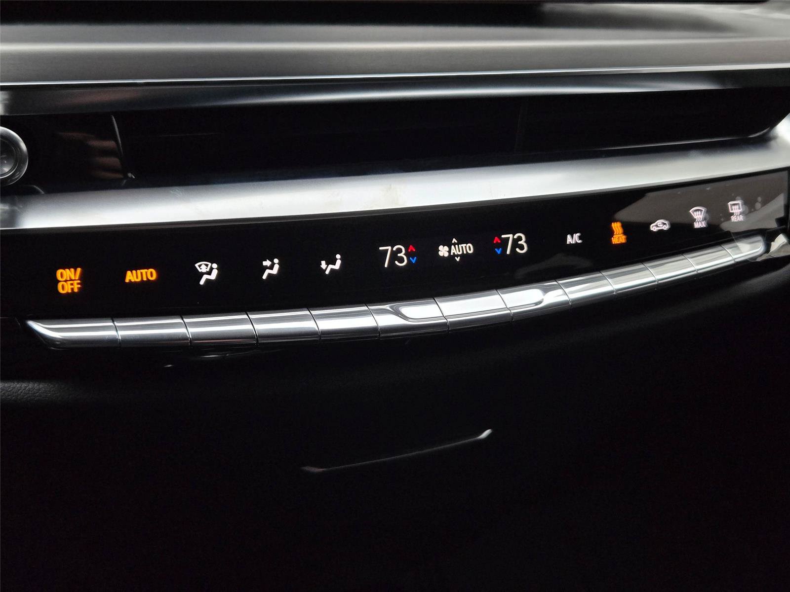 New 2026 Cadillac Lyriq Luxury w/ LPO, Floor Liner Package AWD/4WD image 21