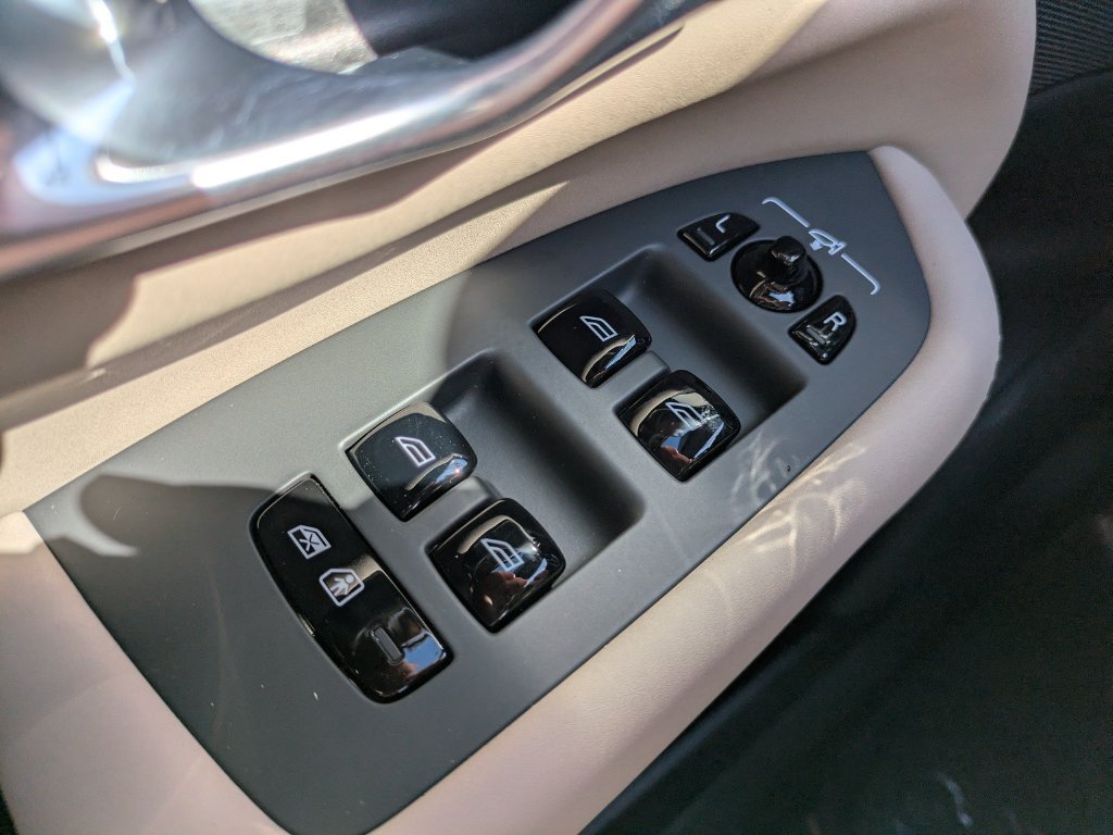 New 2027 Volvo XC90 B6 Ultra AWD/4WD image 24