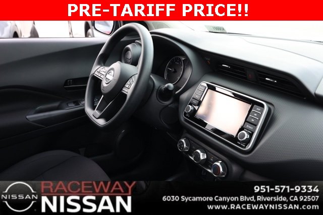 New 2025 Nissan Kicks Play S image 20