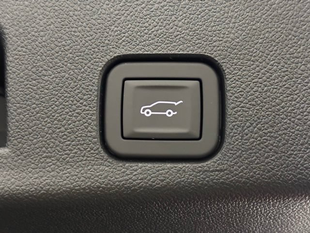 New 2026 GMC Acadia Elevation w/ Elevation Premium Package AWD/4WD image 13