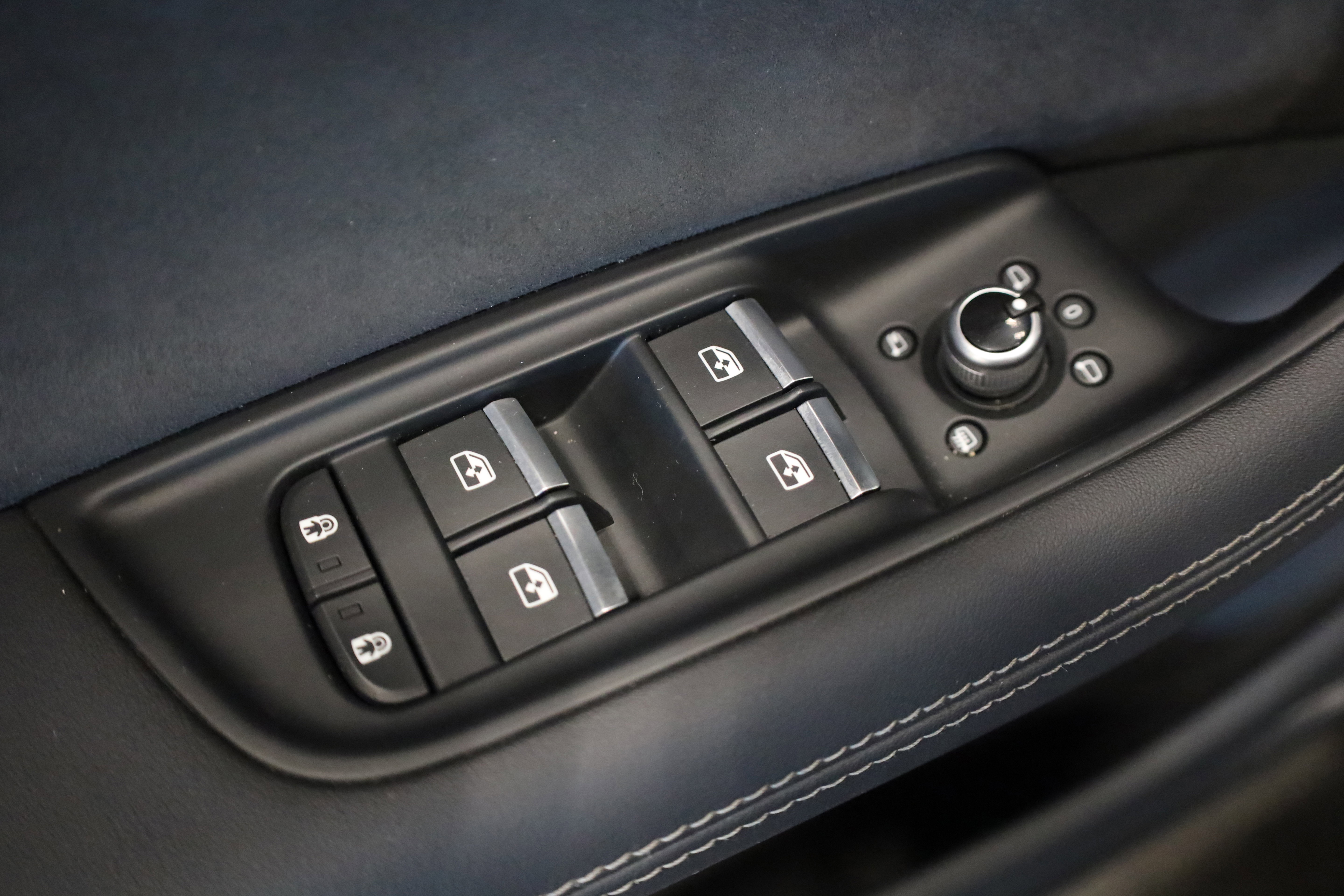 Used 2023 Audi SQ7 Prestige image 15