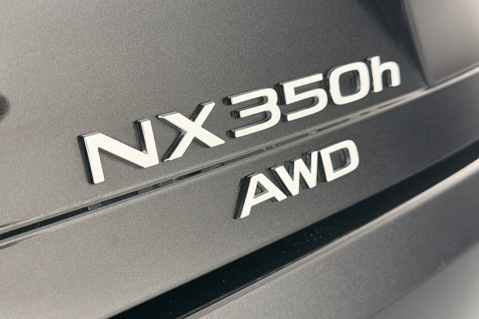 Used 2025 Lexus NX 350h AWD w/ Cold Area Package image 9