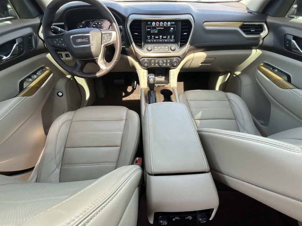 Used 2017 GMC Acadia Denali w/ Technology Package image 14