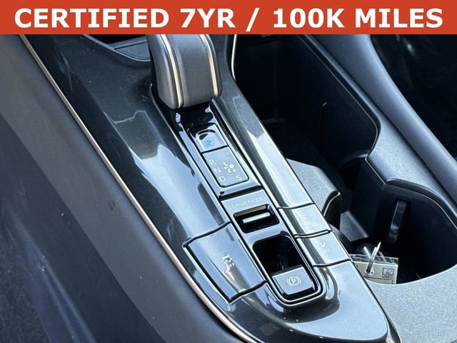 Used 2025 Toyota Crown Signia Limited image 23