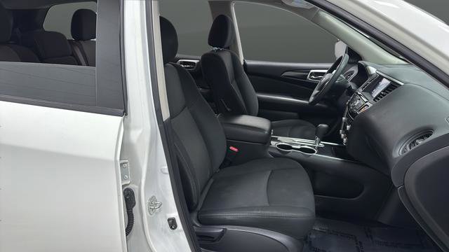 Used 2020 Nissan Pathfinder S FWD image 24