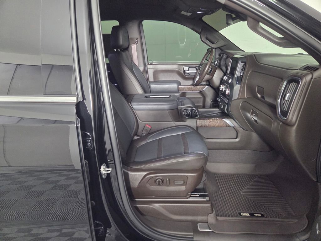 Used 2019 GMC Sierra 1500 Denali w/ Driver Alert Package II image 30