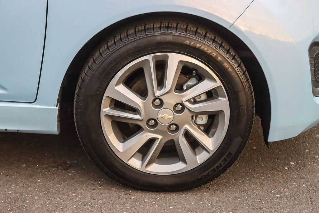Used 2015 Chevrolet Spark LT image 14