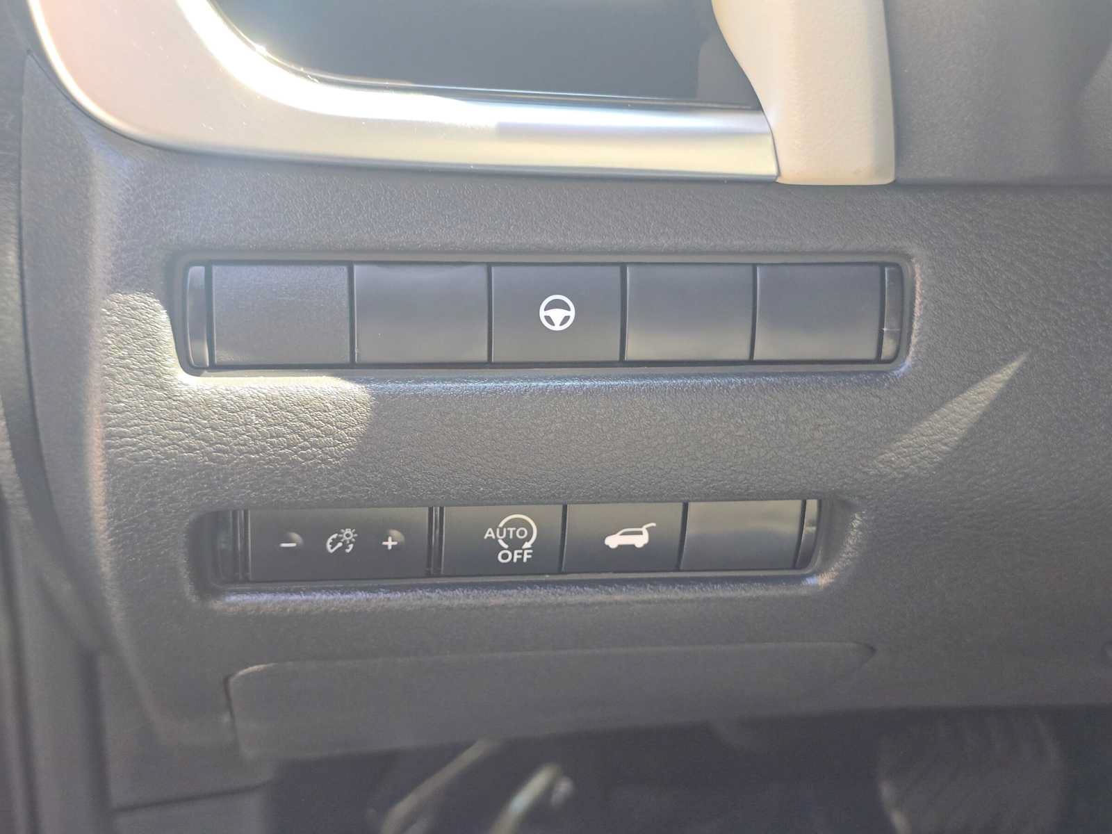 Used 2023 Nissan Rogue SL AWD/4WD image 24