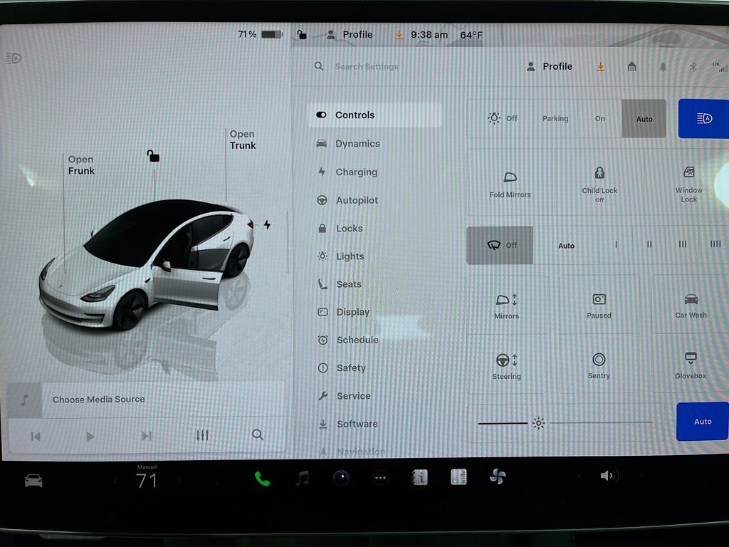 Used 2023 Tesla Model 3 Standard Range RWD image 17