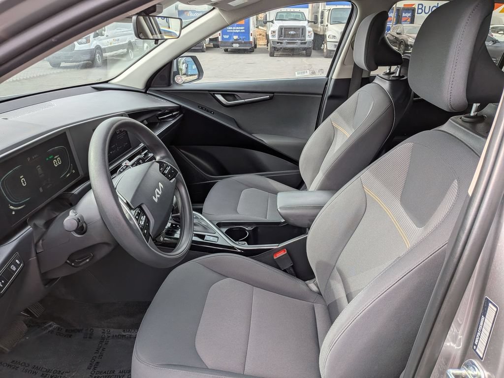 Used 2025 Kia Niro LX FWD image 15