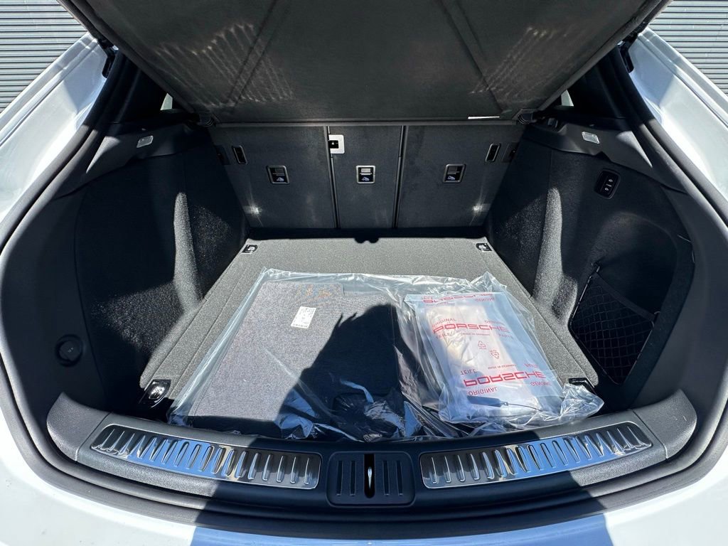 Used 2026 Porsche Macan S AWD/4WD image 42