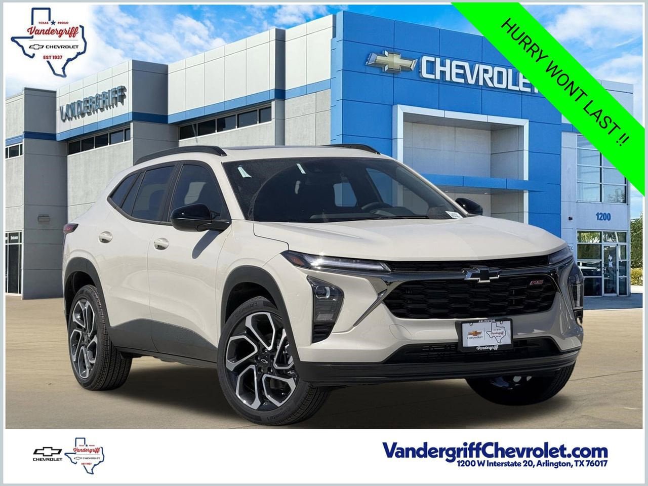 New 2026 Chevrolet Trax RS w/ Sunroof Package