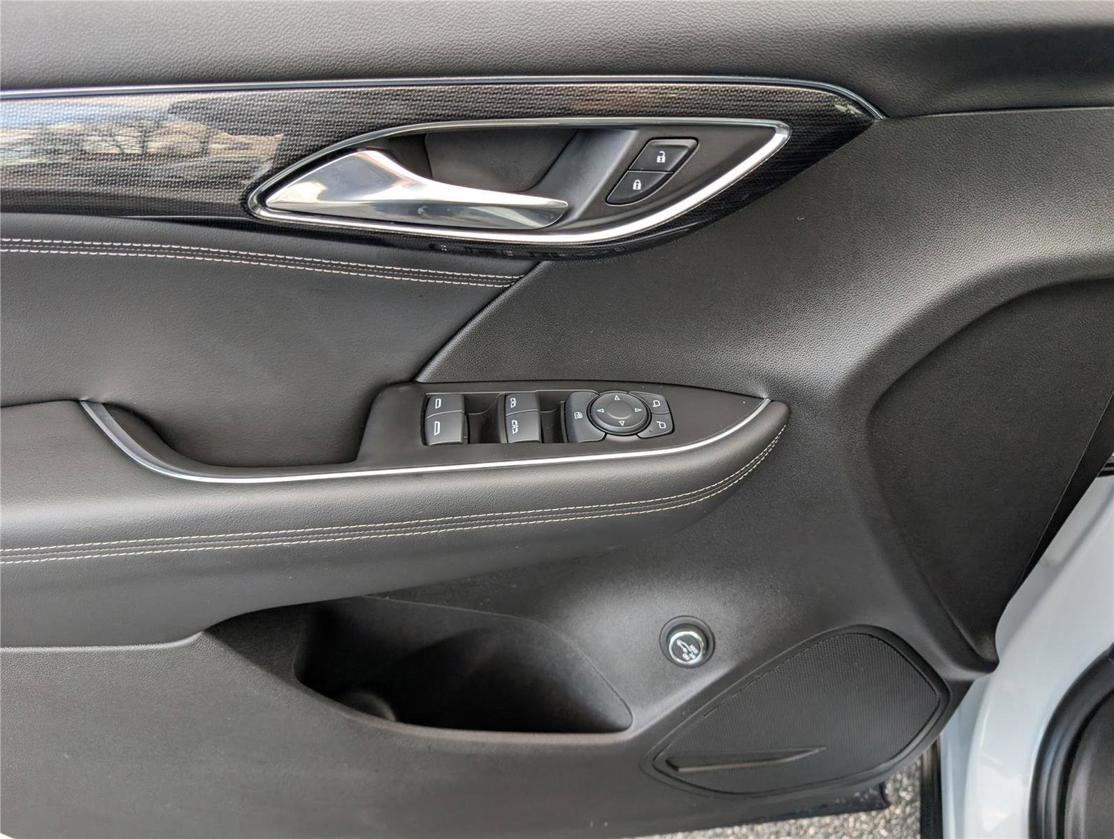 Used 2023 Buick Envision Preferred image 19