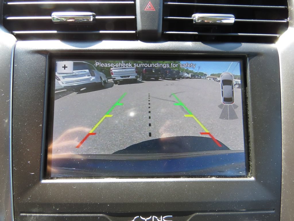 Used 2019 Ford Fusion SE FWD image 22