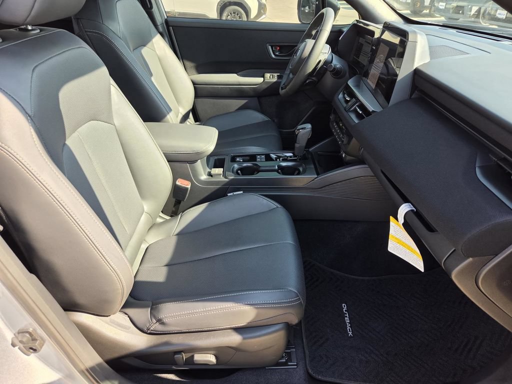 Used 2026 Subaru Outback Limited AWD/4WD image 8