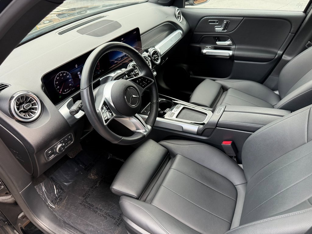 Used 2024 Mercedes-Benz GLB 250 4MATIC image 24