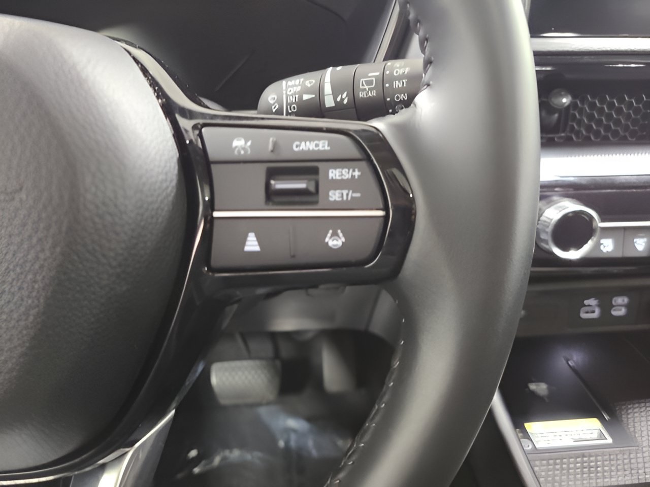 Used 2024 Honda CR-V EX-L image 27