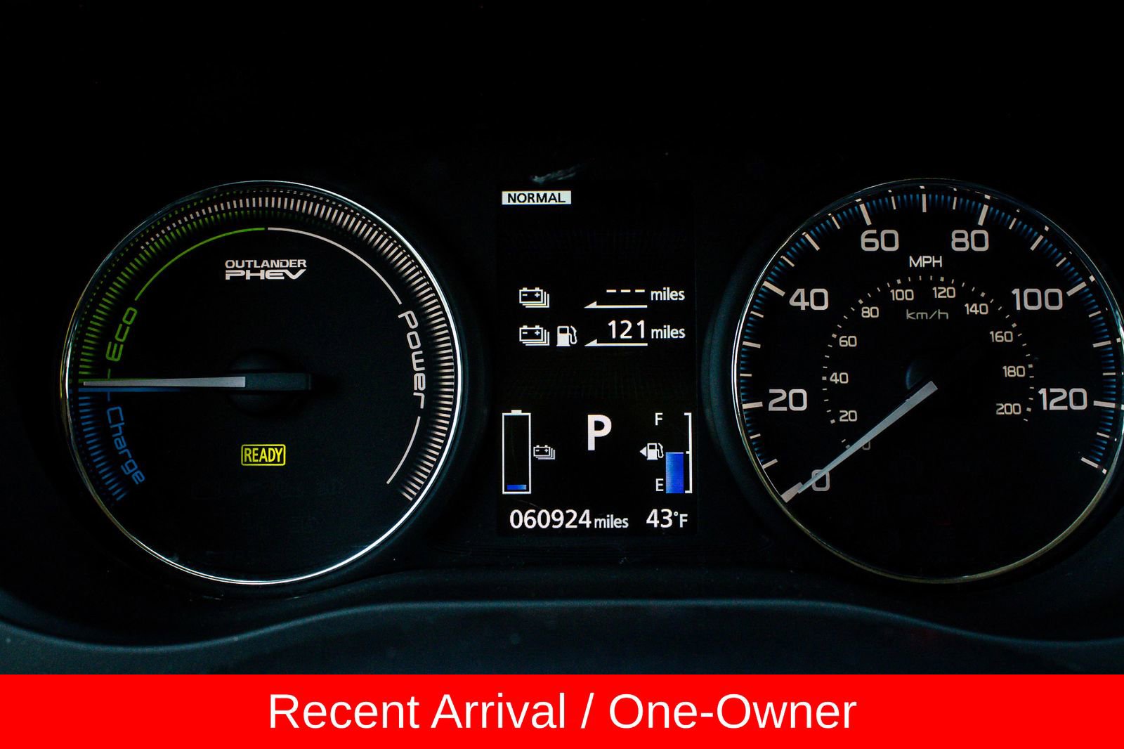 Used 2018 Mitsubishi Outlander 4WD Plug-In Hybrid image 16