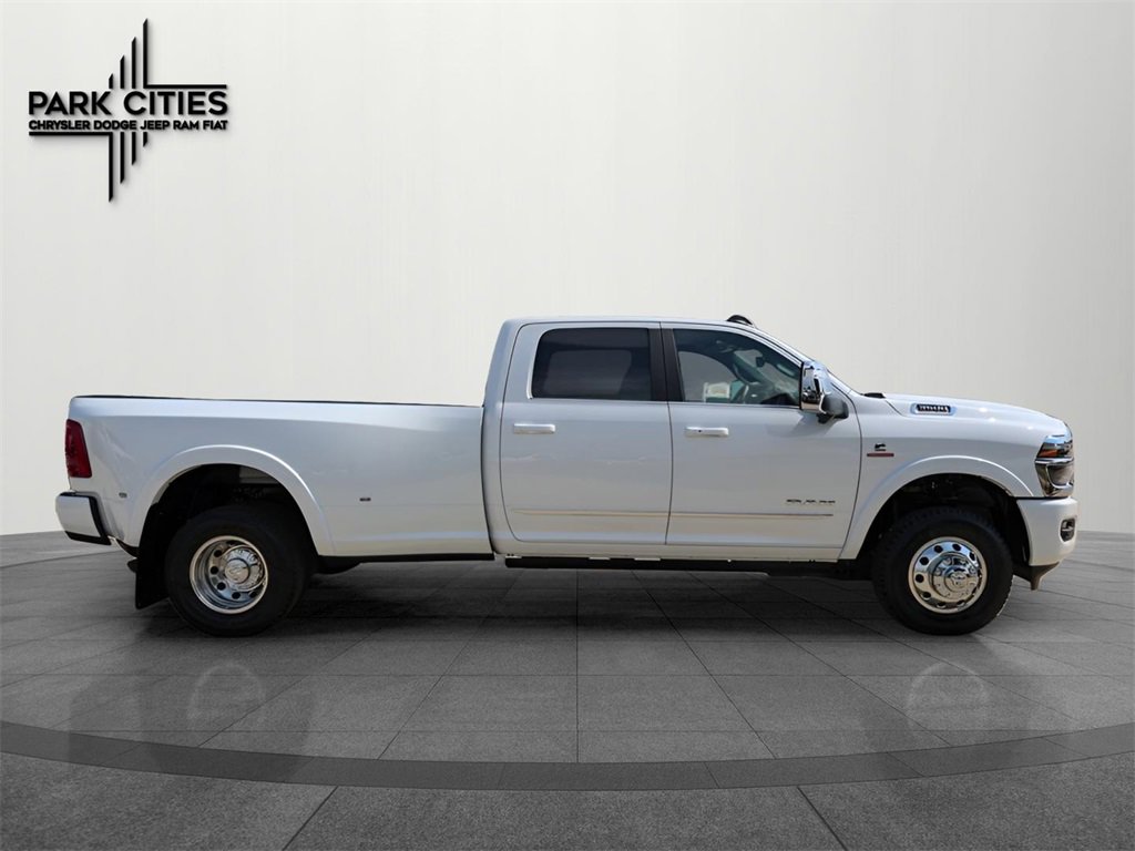 New 2026 RAM 3500 Limited image 2