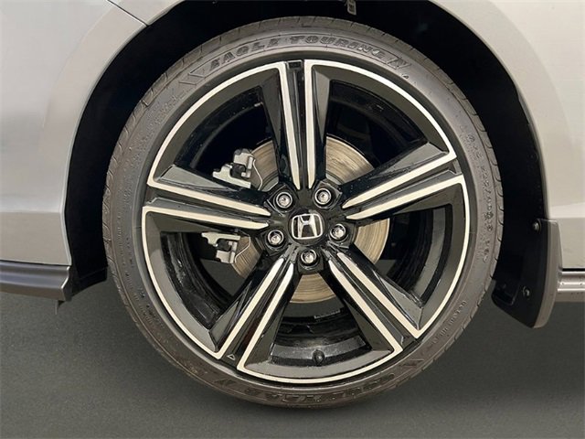 Used 2025 Honda Accord Sport image 11