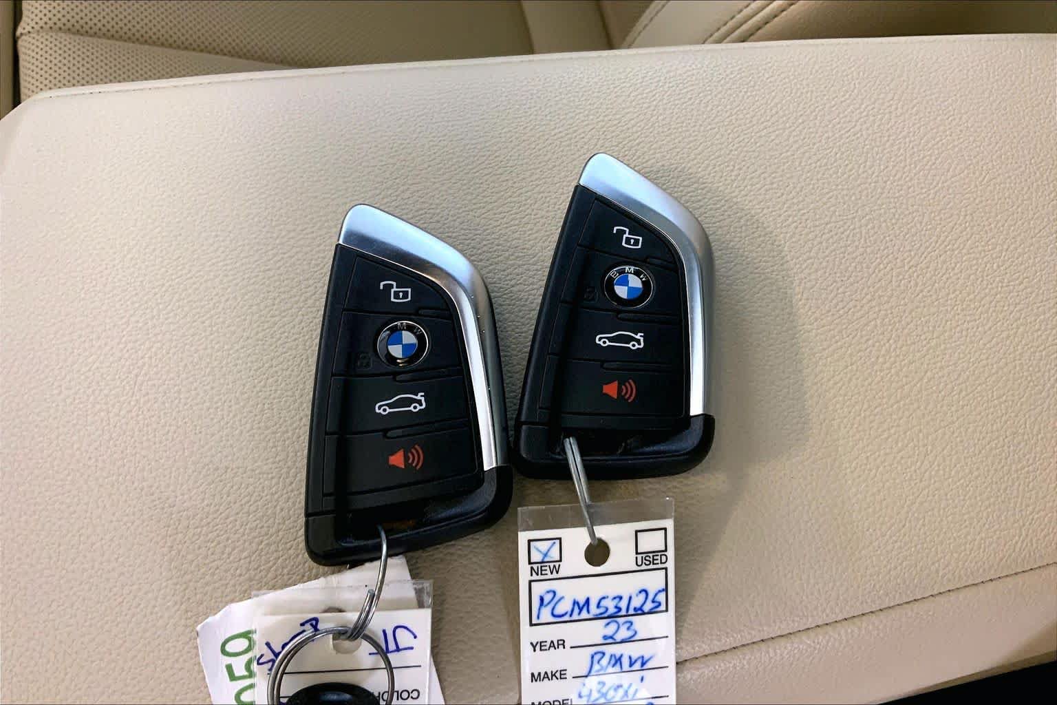 Used 2023 BMW 430i xDrive Coupe w/ M Sport Package AWD/4WD image 14