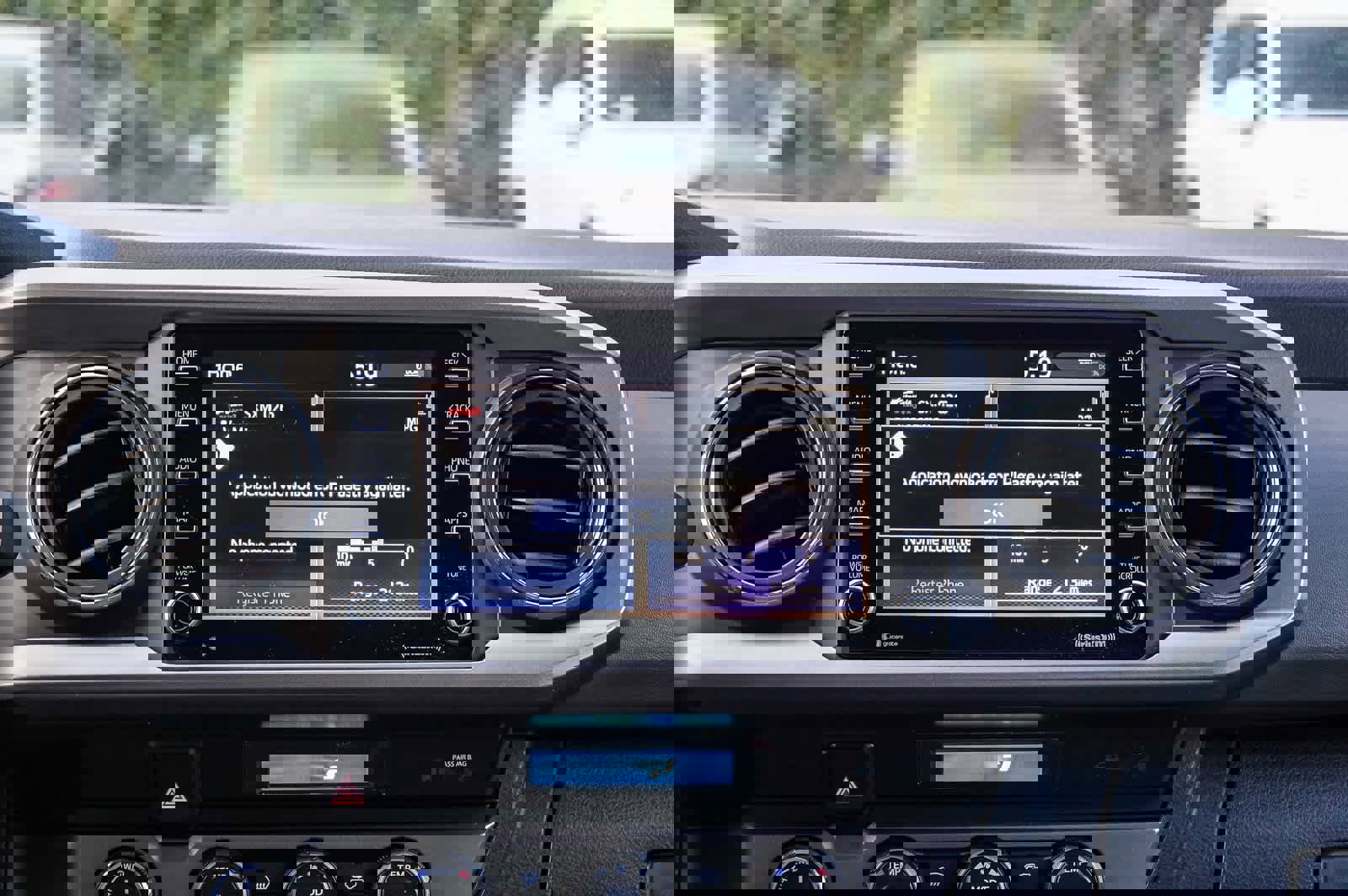 Used 2022 Toyota Tacoma SR5 image 12