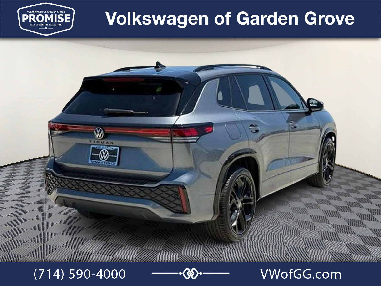 New 2026 Volkswagen Tiguan SE R-Line FWD image 7