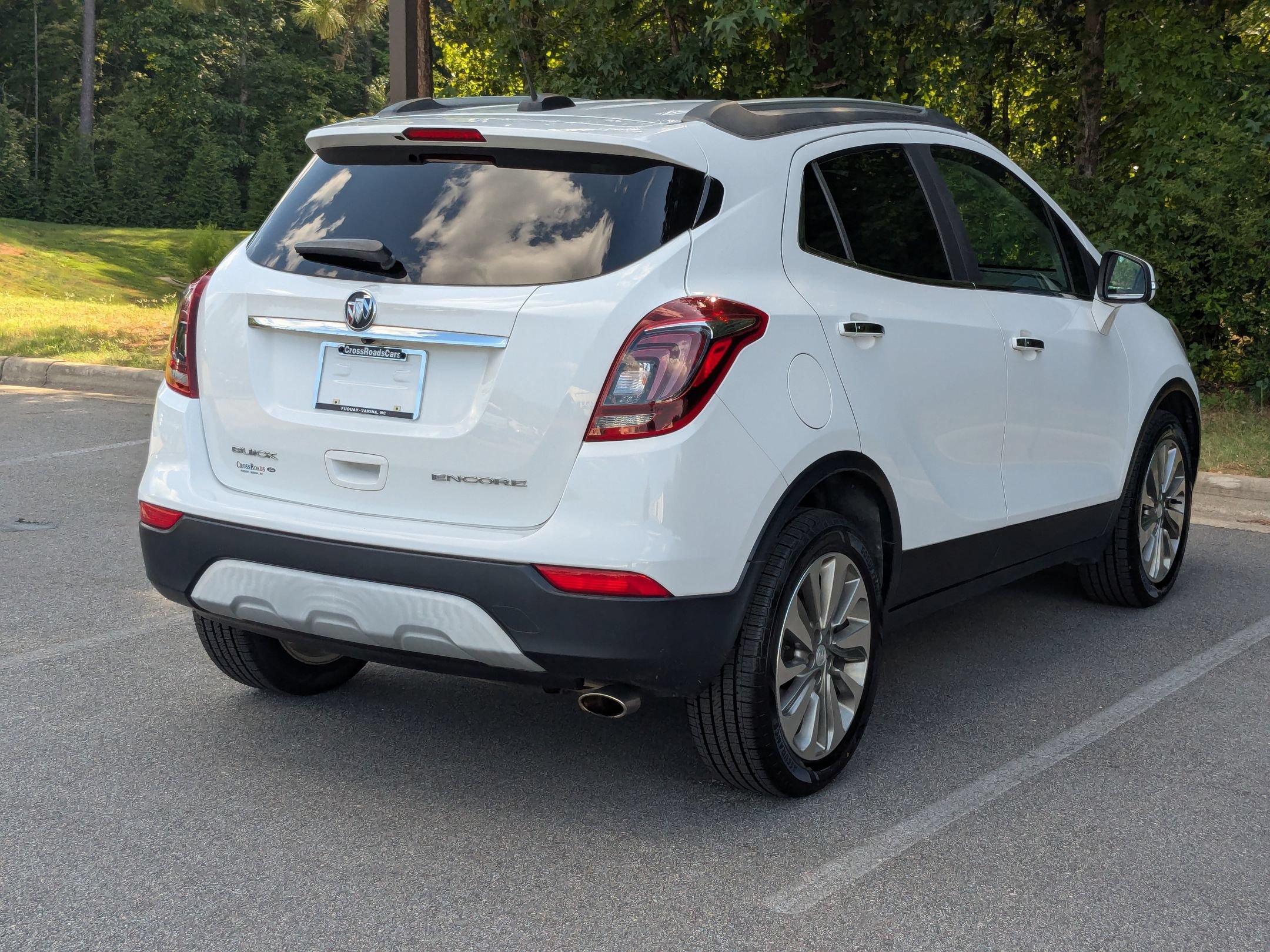 Used 2017 Buick Encore Preferred FWD image 3
