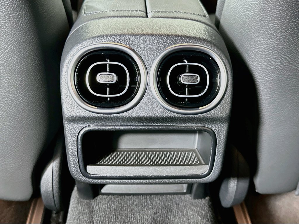 Used 2024 Mercedes-Benz C 300 4MATIC Sedan image 25