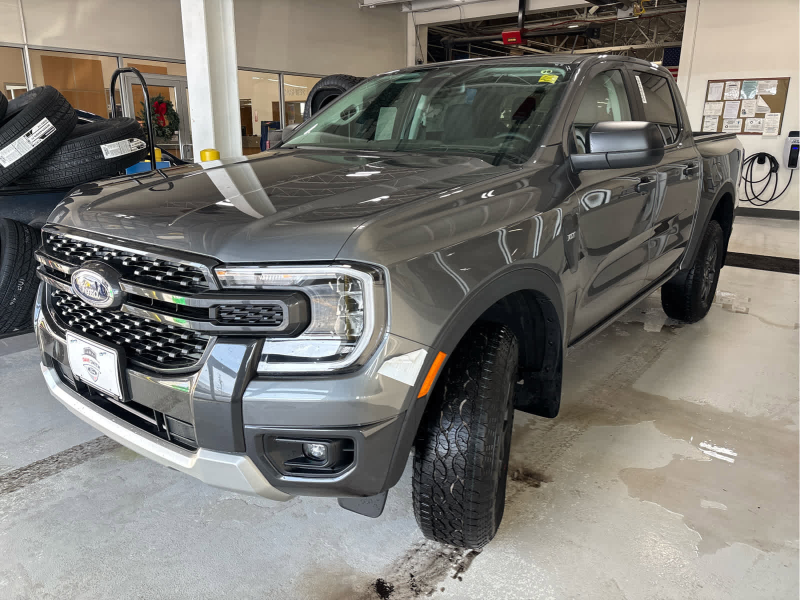 New 2025 Ford Ranger XLT w/ FX4 Off-Road Package image 3