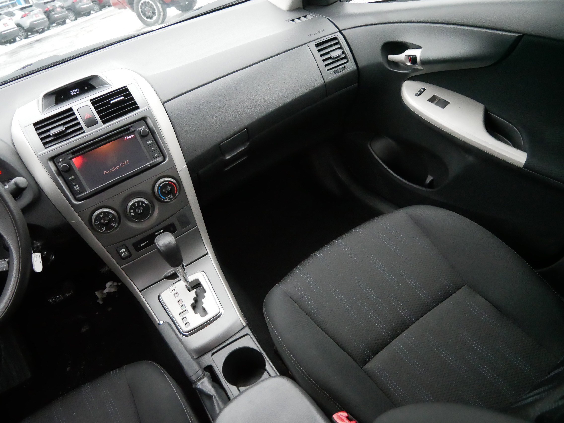 Used 2013 Toyota Corolla S image 11