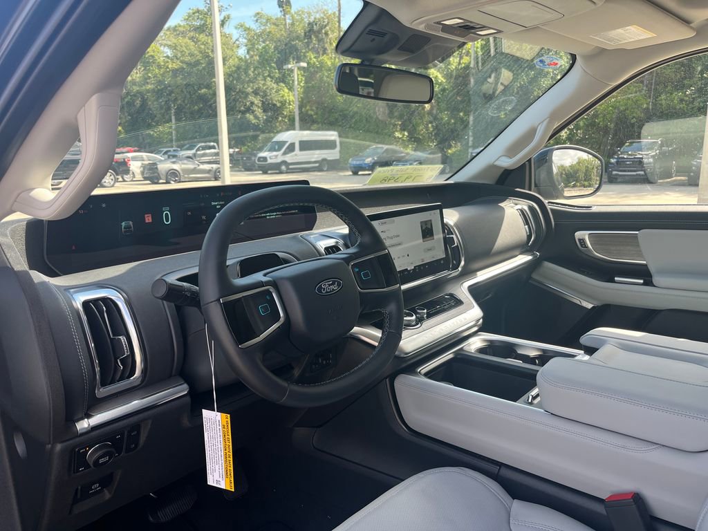 New 2026 Ford Expedition Platinum AWD/4WD image 5