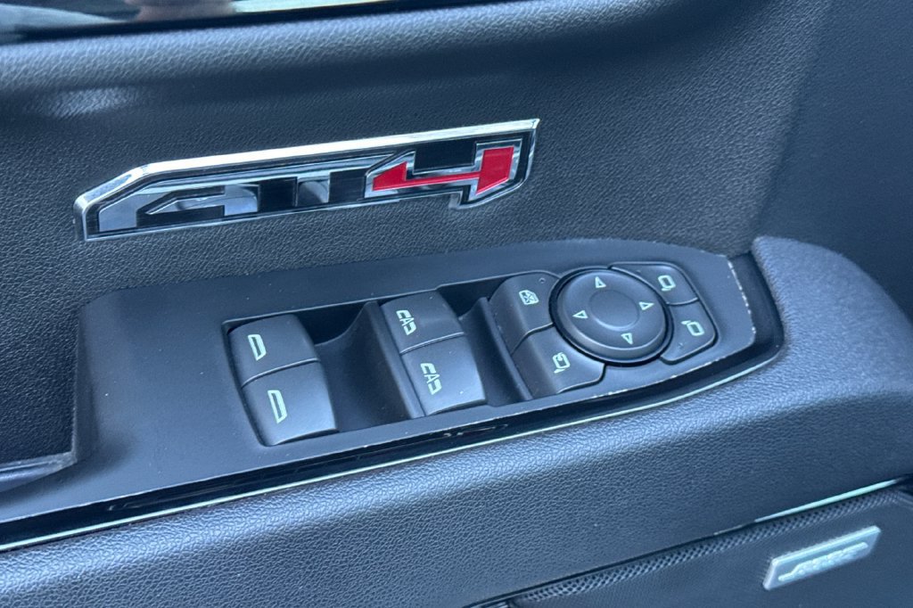 Used 2025 GMC Sierra 1500 AT4 AWD/4WD image 16