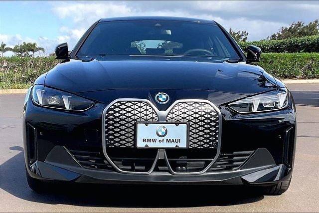 Used 2025 BMW i4 eDrive40 image 3