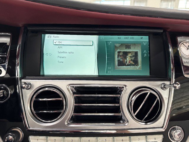 Used 2017 Rolls-Royce Dawn image 79