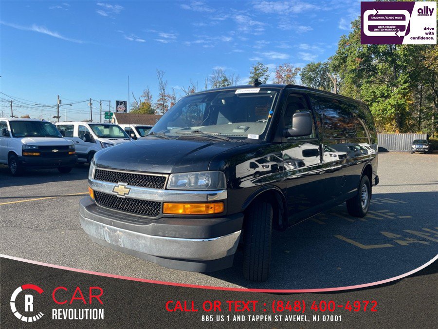 Used 2019 Chevrolet Express 2500 w/ Driver Convenience Package RWD image 3