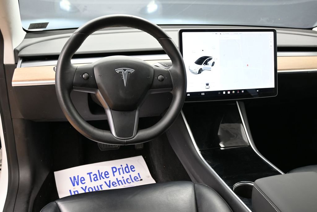 Used 2020 Tesla Model 3 Standard Range RWD image 35