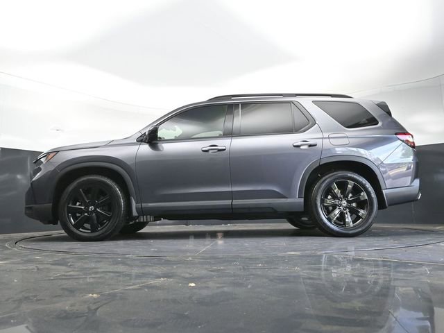 Certified 2025 Honda Pilot Black Edition image 40