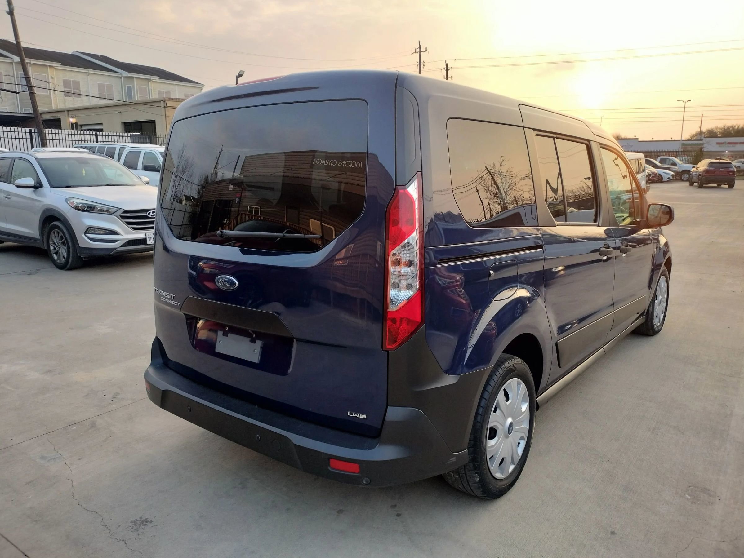 Used 2021 Ford Transit Connect XL image 9