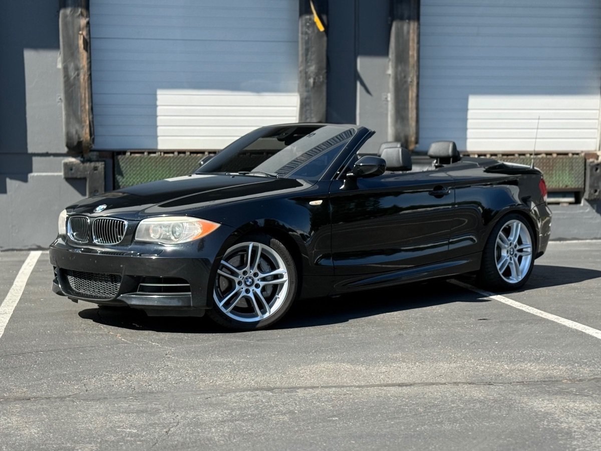 Used 2012 BMW 135i Convertible RWD image 7