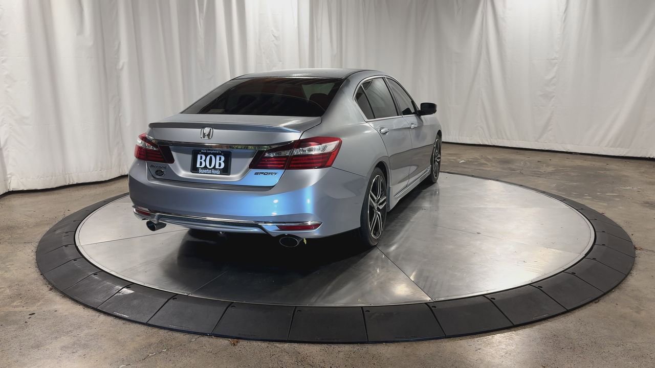 Used 2017 Honda Accord Sport image 9